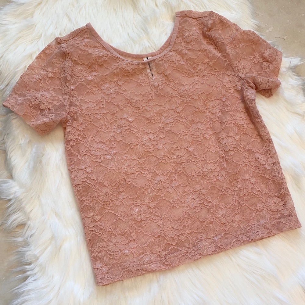 Forever 21 Light Pink Floral Lace Blouse Size S
